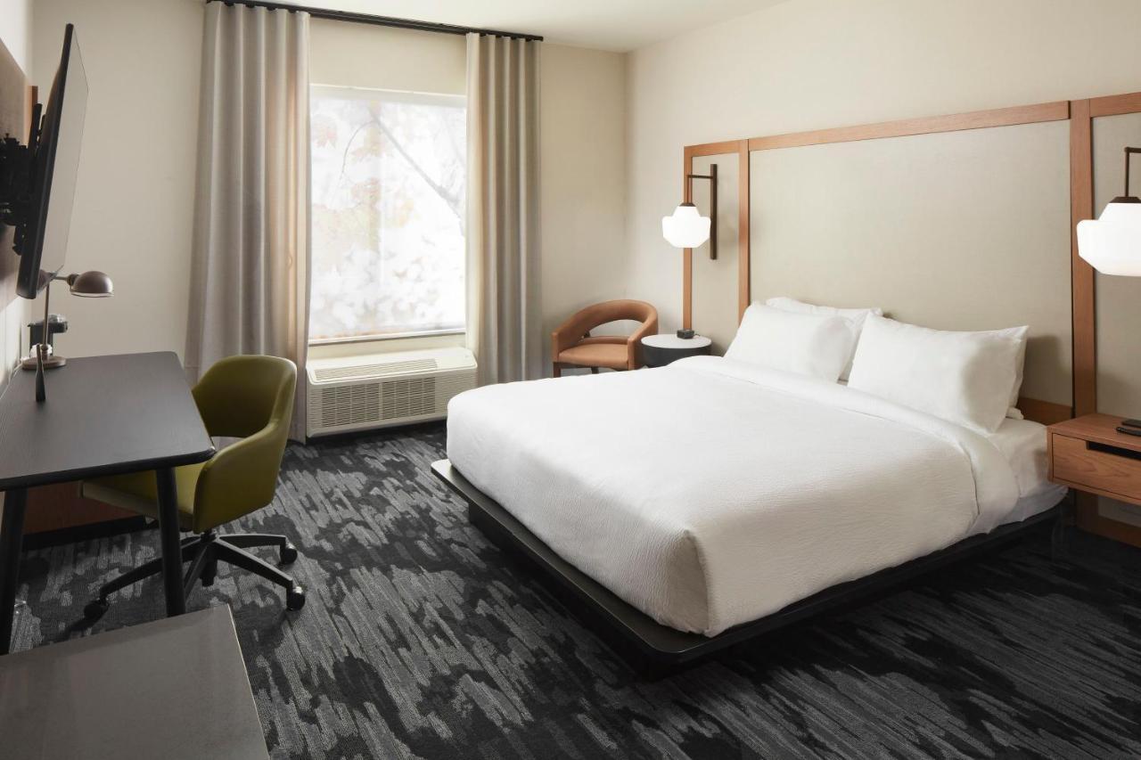 Fairfield Inn & Suites By Marriott Stony Creek Exterior photo